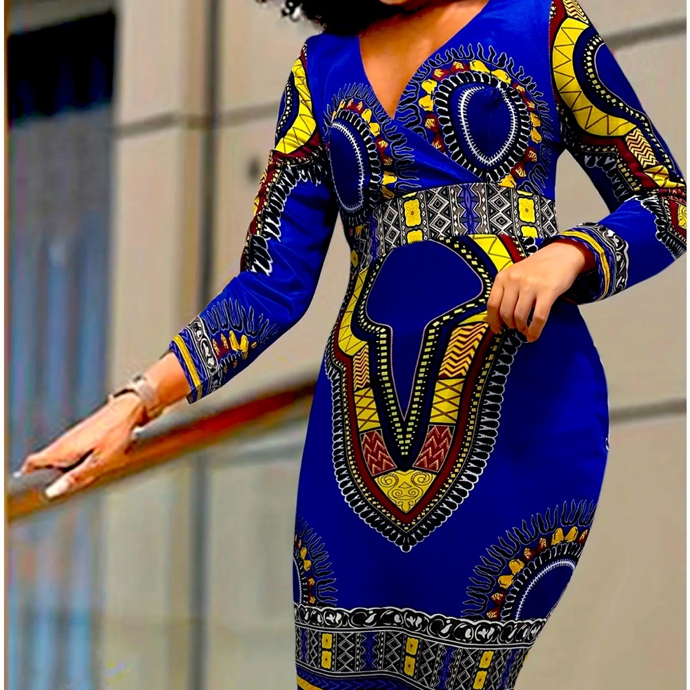 Three Quarter Sleeve V Neck Midi Dress ~ L (8) NWOT